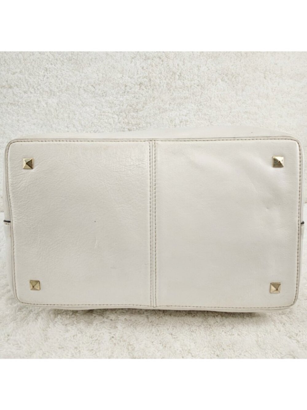 KARL LAGERFELD PARIS White Smooth Leather Hobo Shoulder Bag with Tassel Closure - Picture 8 of 15